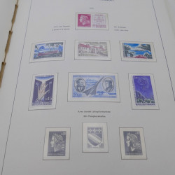 Collection timbres de France neufs** 1960-1989 en album Leuchtturm.