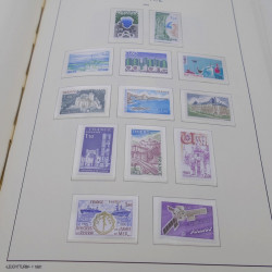 Collection timbres de France neufs** 1960-1989 en album Leuchtturm.