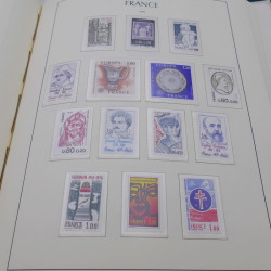 Collection timbres de France neufs** 1960-1989 en album Leuchtturm.