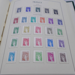 Collection timbres de France neufs** 1960-1989 en album Leuchtturm.