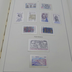 Collection timbres de France neufs** 1960-1989 en album Leuchtturm.