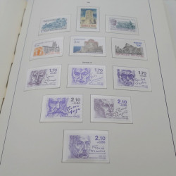 Collection timbres de France neufs** 1960-1989 en album Leuchtturm.