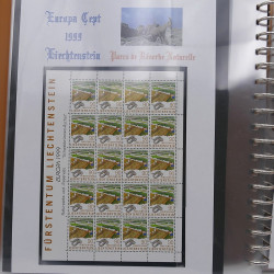 Collection feuillet de timbres Liechtenstein Europa 1961-1999 en 2 albums.