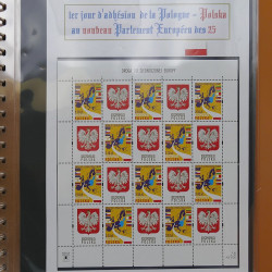 Collection feuillet de timbres Liechtenstein Europa 1961-1999 en 2 albums.