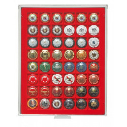 Box velours rouge vif pour 48 plaques de muselets de champagne.