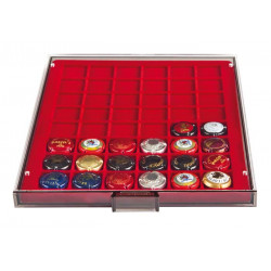 Box velours bordeaux pour 48 plaques de muselets de champagne.