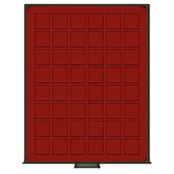 Box velours bordeaux pour 48 plaques de muselets de champagne.