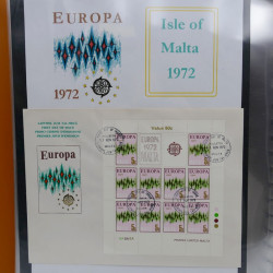 Collection feuillets de timbres Europa 1960-1999 en 13 albums.