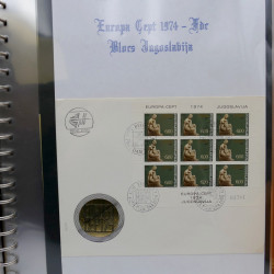 Collection feuillets de timbres Europa 1960-1999 en 13 albums.