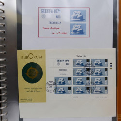 Collection feuillets de timbres Europa 1960-1999 en 13 albums.