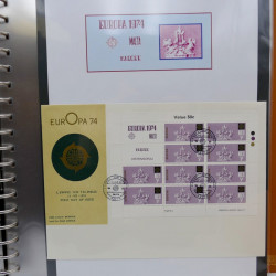 Collection feuillets de timbres Europa 1960-1999 en 13 albums.