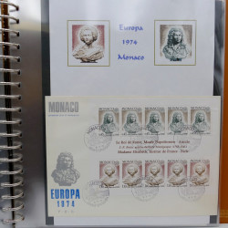 Collection feuillets de timbres Europa 1960-1999 en 13 albums.