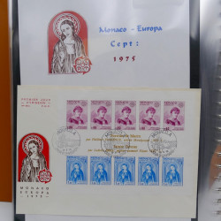 Collection feuillets de timbres Europa 1960-1999 en 13 albums.