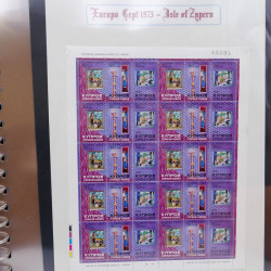 Collection feuillets de timbres Europa 1960-1999 en 13 albums.