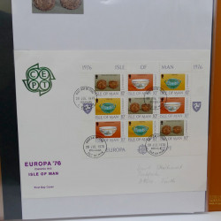 Collection feuillets de timbres Europa 1960-1999 en 13 albums.