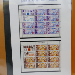 Collection feuillets de timbres Europa 1960-1999 en 13 albums.