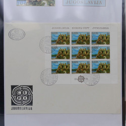 Collection feuillets de timbres Europa 1960-1999 en 13 albums.