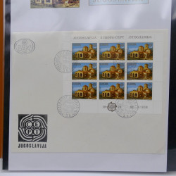 Collection feuillets de timbres Europa 1960-1999 en 13 albums.