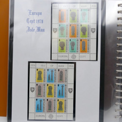 Collection feuillets de timbres Europa 1960-1999 en 13 albums.