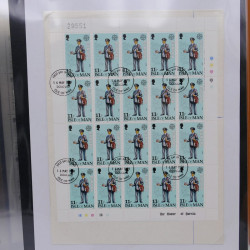 Collection feuillets de timbres Europa 1960-1999 en 13 albums.