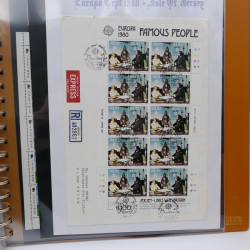 Collection feuillets de timbres Europa 1960-1999 en 13 albums.