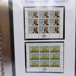 Collection feuillets de timbres Europa 1960-1999 en 13 albums.