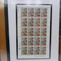 Collection feuillets de timbres Europa 1960-1999 en 13 albums.