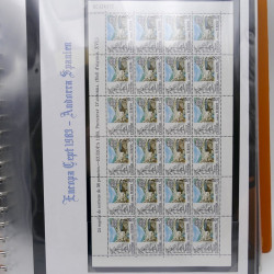 Collection feuillets de timbres Europa 1960-1999 en 13 albums.