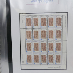 Collection feuillets de timbres Europa 1960-1999 en 13 albums.