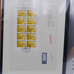 Collection feuillets de timbres Europa 1960-1999 en 13 albums.