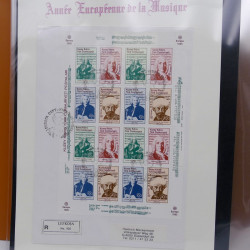 Collection feuillets de timbres Europa 1960-1999 en 13 albums.