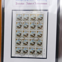 Collection feuillets de timbres Europa 1960-1999 en 13 albums.