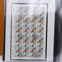 Collection feuillets de timbres Europa 1960-1999 en 13 albums.