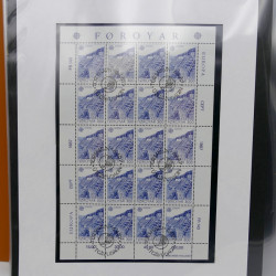 Collection feuillets de timbres Europa 1960-1999 en 13 albums.