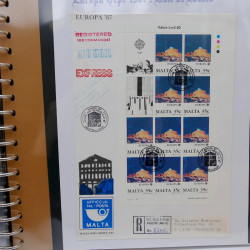 Collection feuillets de timbres Europa 1960-1999 en 13 albums.