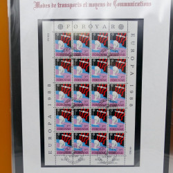 Collection feuillets de timbres Europa 1960-1999 en 13 albums.