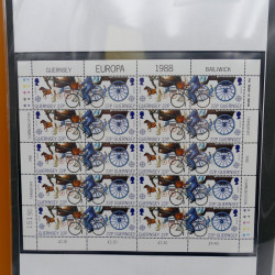 Collection feuillets de timbres Europa 1960-1999 en 13 albums.