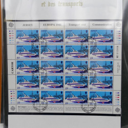 Collection feuillets de timbres Europa 1960-1999 en 13 albums.