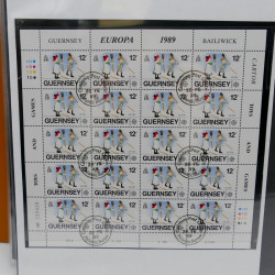 Collection feuillets de timbres Europa 1960-1999 en 13 albums.