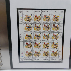 Collection feuillets de timbres Europa 1960-1999 en 13 albums.