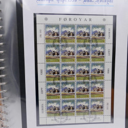 Collection feuillets de timbres Europa 1960-1999 en 13 albums.