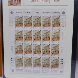 Collection feuillets de timbres Europa 1960-1999 en 13 albums.