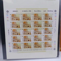 Collection feuillets de timbres Europa 1960-1999 en 13 albums.