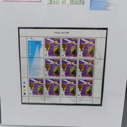 Collection feuillets de timbres Europa 1960-1999 en 13 albums.