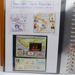 Collection feuillets de timbres Europa 1960-1999 en 13 albums.