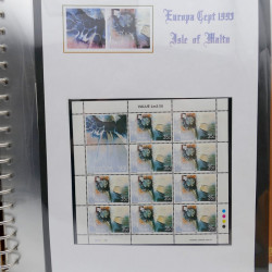 Collection feuillets de timbres Europa 1960-1999 en 13 albums.