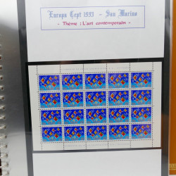 Collection feuillets de timbres Europa 1960-1999 en 13 albums.