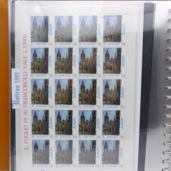 Collection feuillets de timbres Europa 1960-1999 en 13 albums.