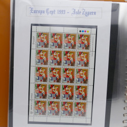 Collection feuillets de timbres Europa 1960-1999 en 13 albums.