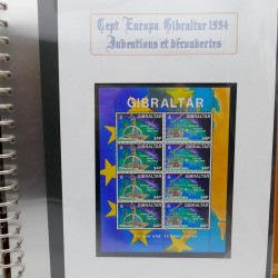 Collection feuillets de timbres Europa 1960-1999 en 13 albums.